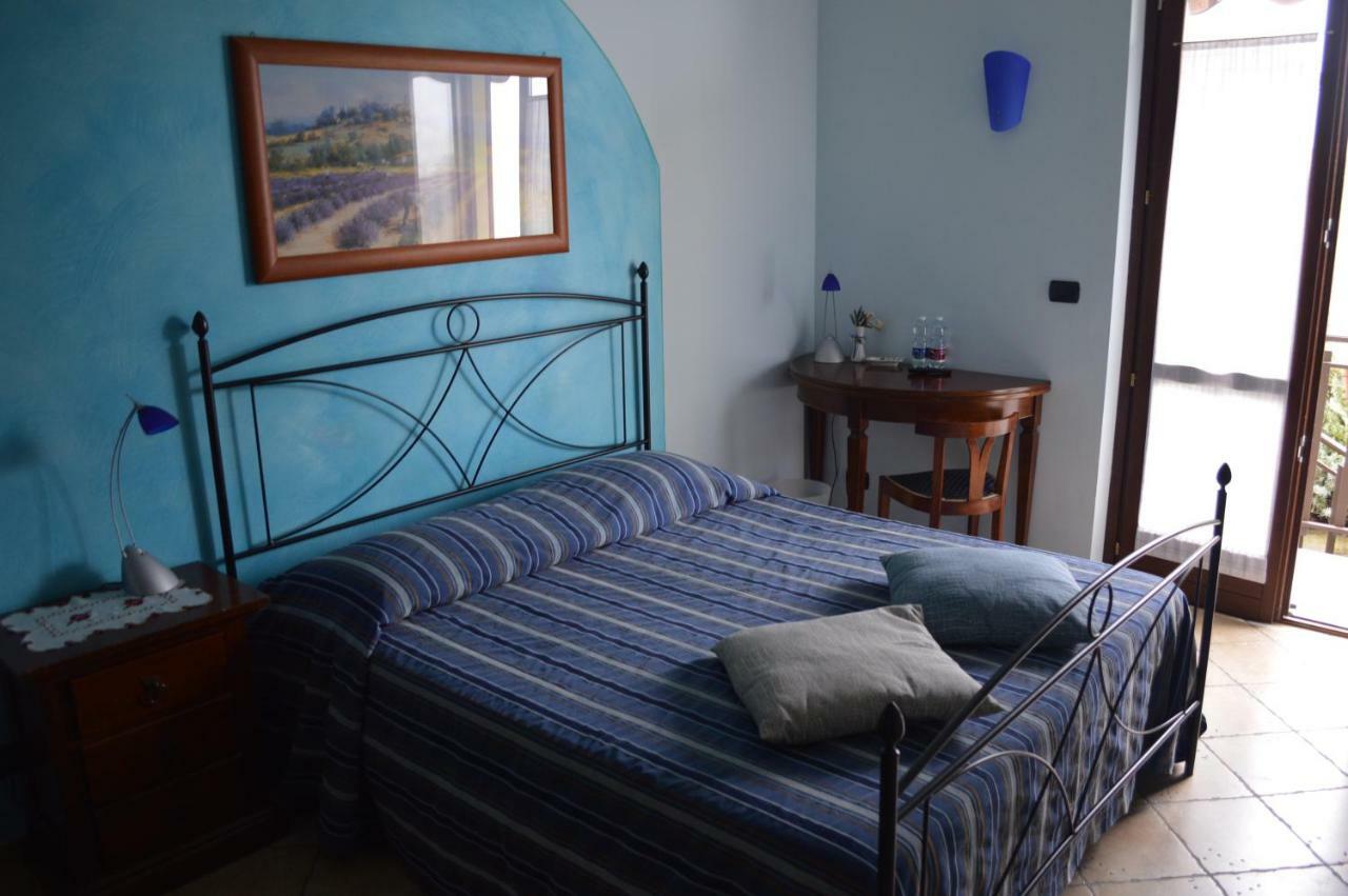 Tra... Monti E Vigne Bed and breakfast 3*